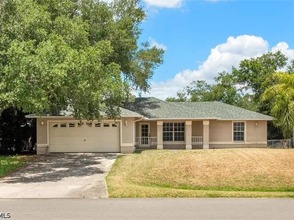 6211 Castlewood Cir, Fort Myers, FL 33905