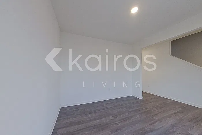 4 bed, 2.5 bath, 2014 sqft, $2,195 — Photo 3