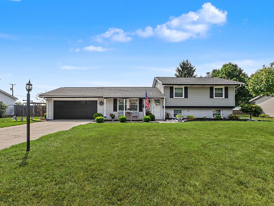 1st image of 1453 Rosedale Ave