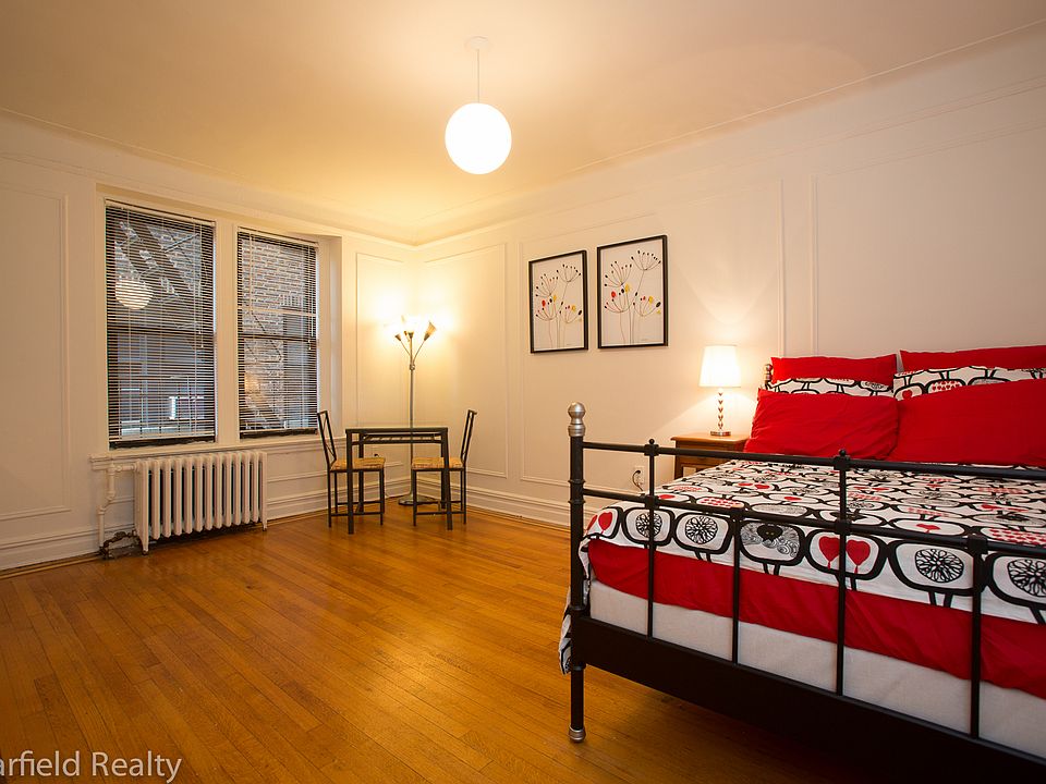 1st image of 300 8th Ave APT 6J