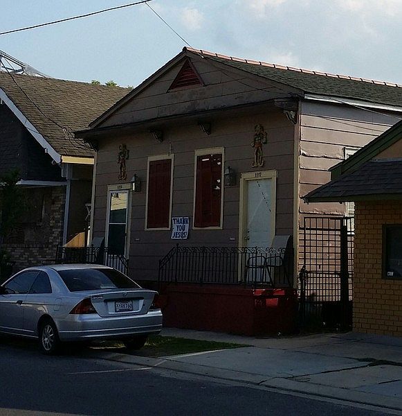 2nd image of 1119 Teche St