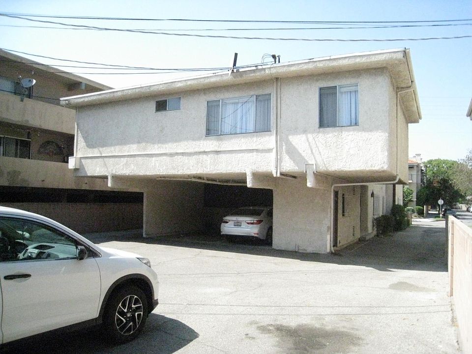 1st image of 10836 Camarillo St #2