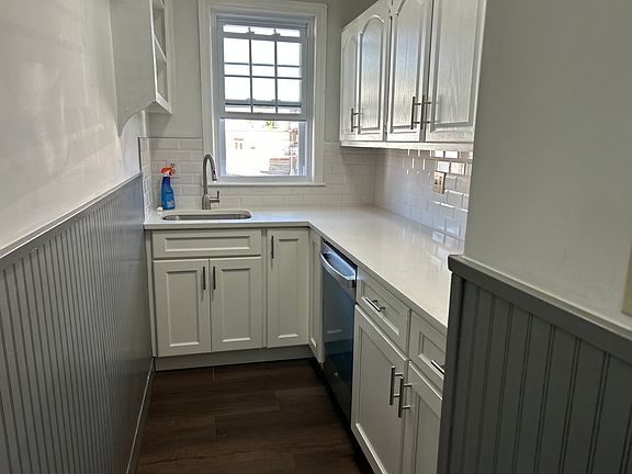 2nd image of 7 Judson St