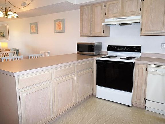 3rd image of 33704 Briar Ct S Unit 23