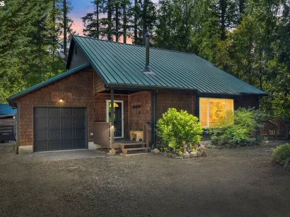 64785 E Sandy River Ln, Rhododendron, OR 97049