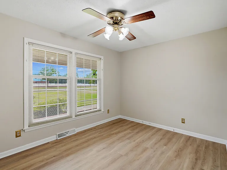 1202 Patetown Rd — Photo 13