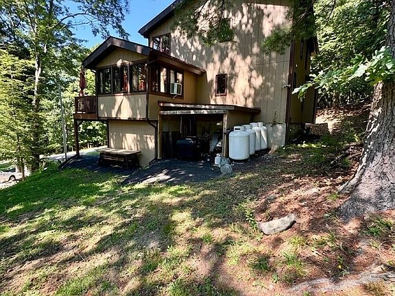 2nd image of 133 Manchester Dr