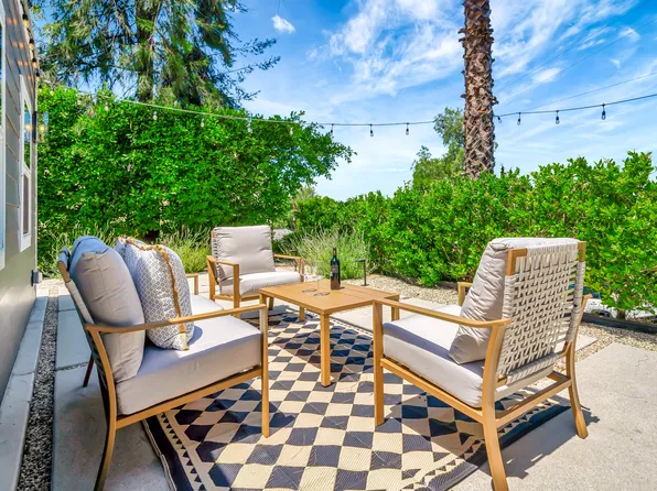 5311 Elvira Rd, Woodland Hills, CA 91364