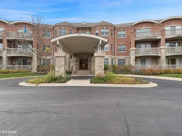 950 Augusta Way APT 304, Highland Park, IL 60035