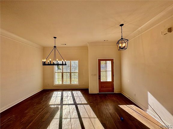 3rd image of 11885 Meadowview Dr