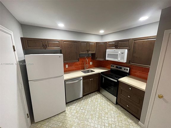 2nd image of 4751 NW 21st St APT 611
