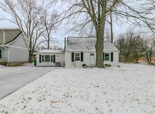 7325 Adkins Rd, Mentor, OH