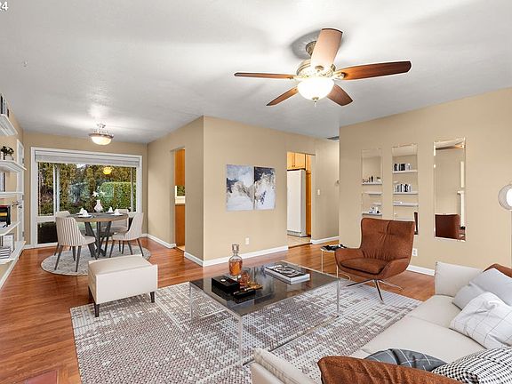 5th image of 601 SE 94th Ave