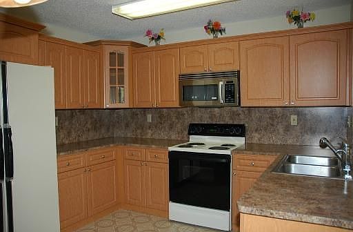 NEW Kitchen