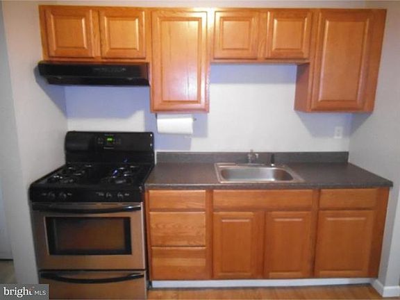 5th image of 45 Fern St
