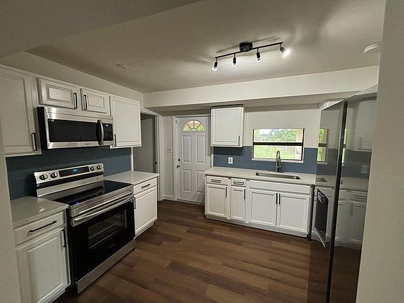 3rd image of 1758 SW Mcallister Lane