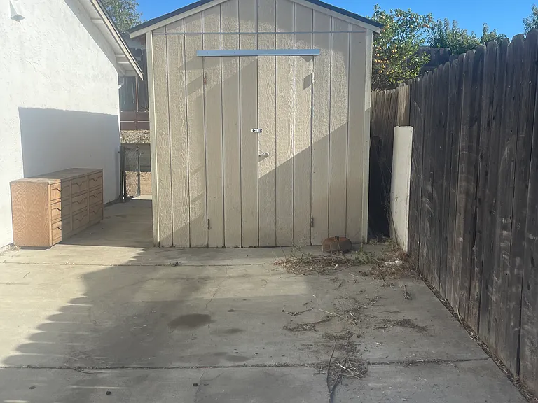 341 Lorenz Dr — Photo 16