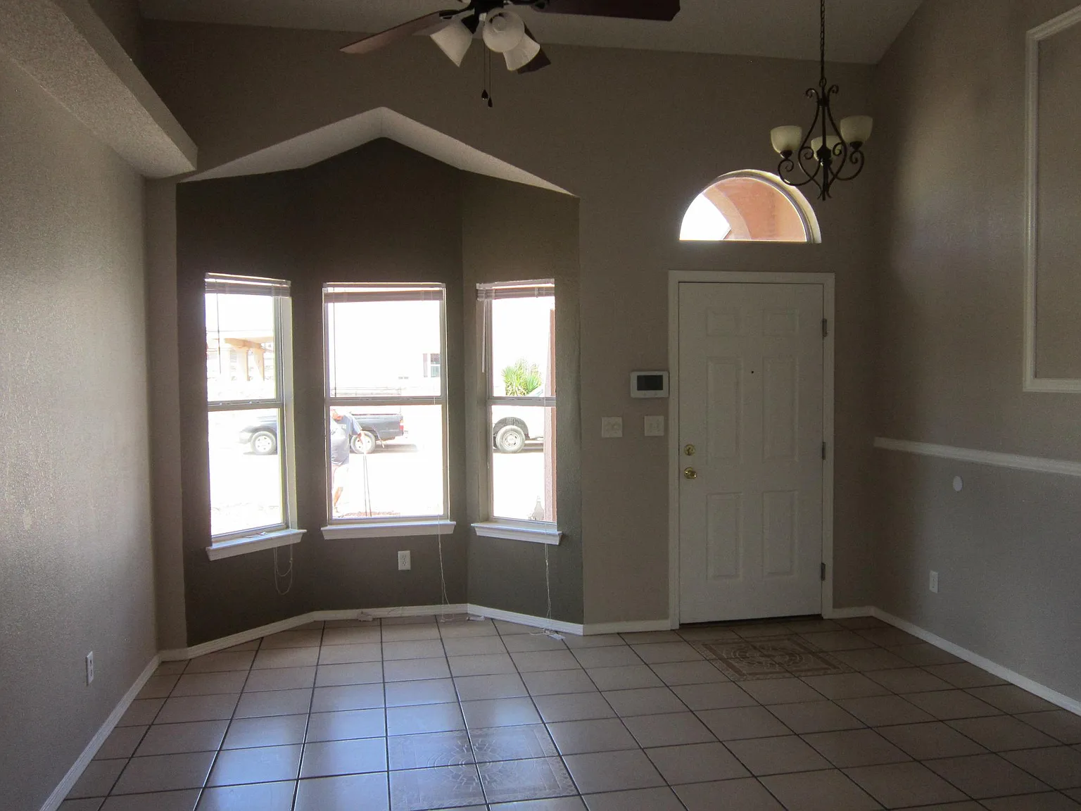 3 bed, 1488 sqft, $1,575 — Photo 4