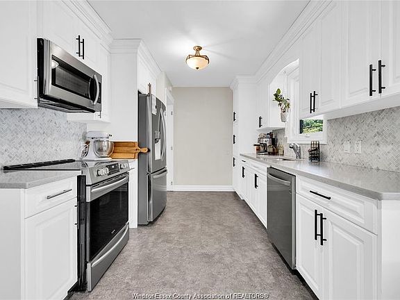 4th image of 73 Lamarsh St