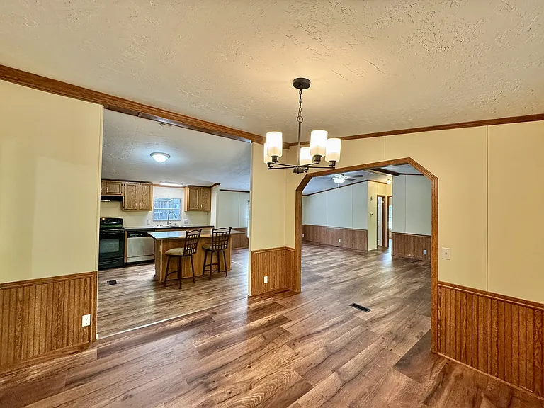 229 Bateman Ln — Photo 8
