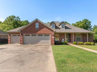 130 Lakeland Dr, Cabot, AR 72023