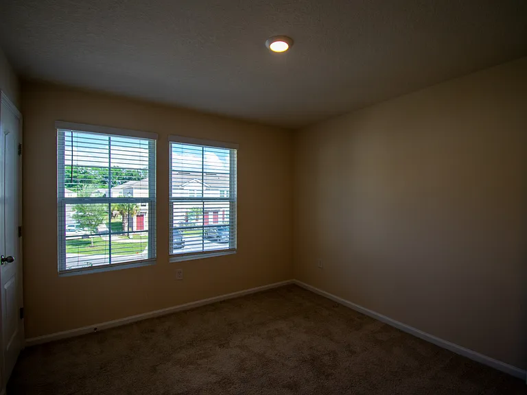 882 Rotary Rd — Photo 12