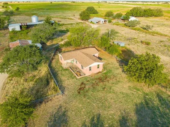 2675 County Road 226, Jonesboro, TX 76528