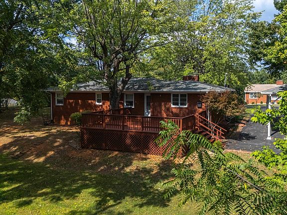 2nd image of 119 Greenwood Rd