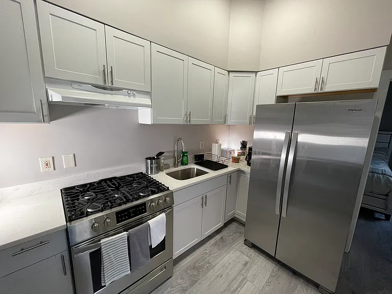 9201 Lorain Ave #4 — Photo 1