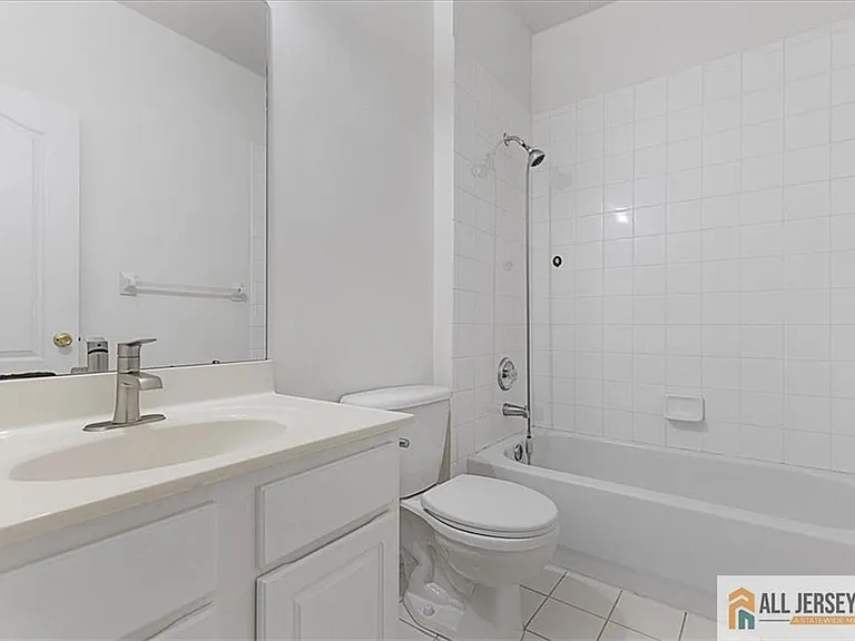 932 Del Negro Ct #932 — Photo 16