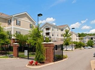 900 Summitt Ln APT 3B, Newport News, VA 23601