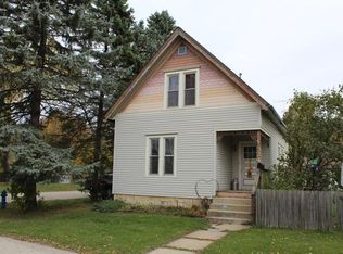 324 N Spring St, Burlington, WI 53105