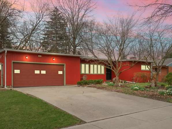 305 E Colorado Ave, Urbana, IL 61801