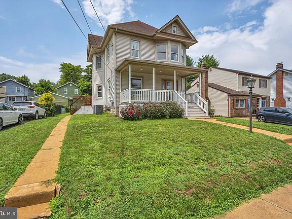 2nd image of 20 N Fernwood Ave