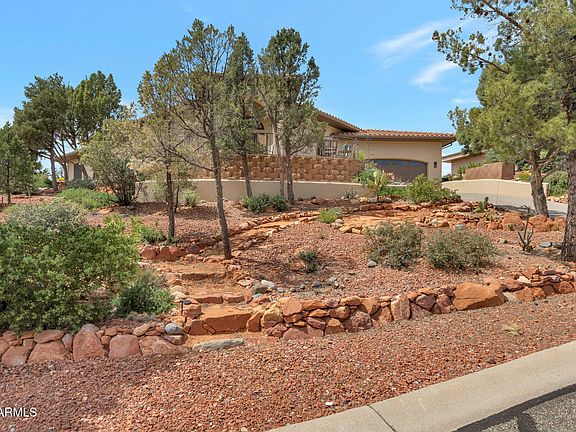 4th image of 195 Pebble Drive