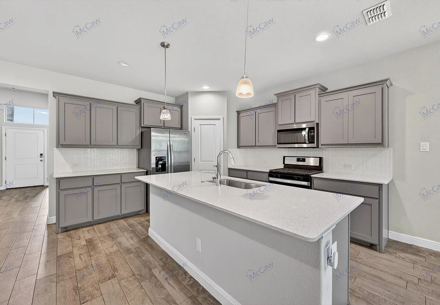 4 bed, 3.5 bath, 2830 sqft, $3,150 — Photo 4