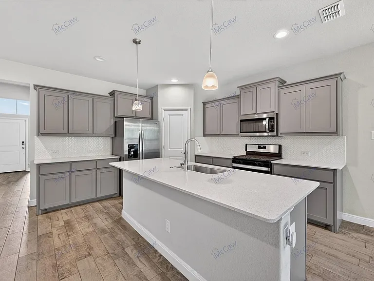 2521 Dunbarton Dr — Photo 4