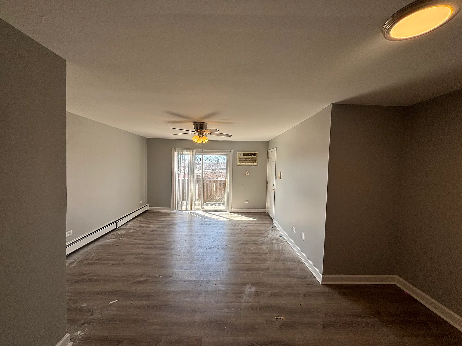2 bed, 1.0 bath, $1,400 — Photo 3