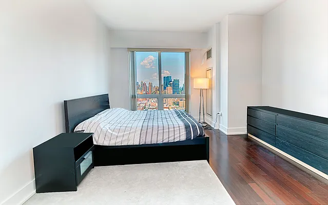 Rented by Brown Harris Stevens | media 21