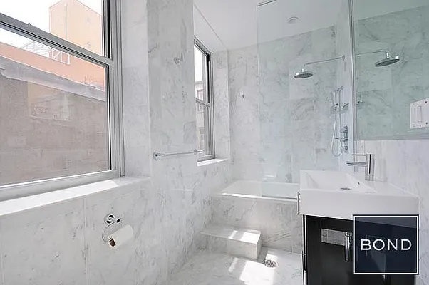 Rented by Bond New York | media 23