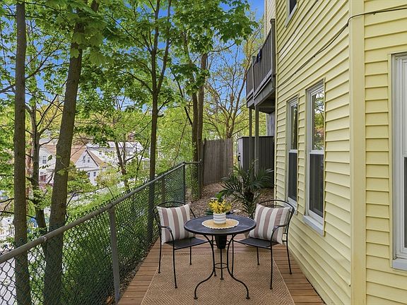 3rd image of 25 Sawyer St #1