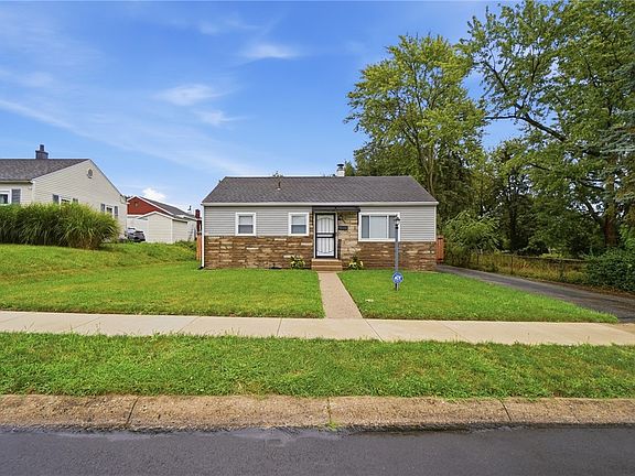 3rd image of 644 Cortland Dr