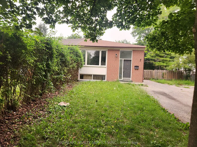87 Tulloch Dr — Photo 1