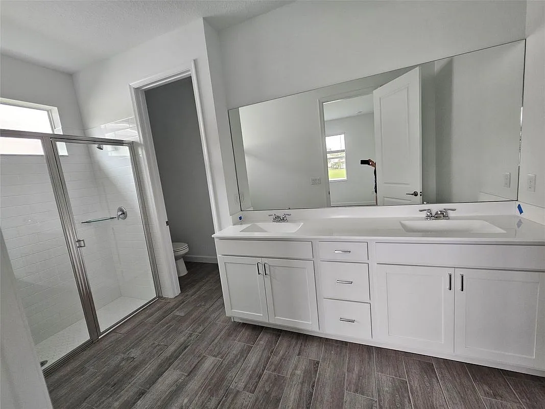 3 bed, 2.0 bath, 1485 sqft, $3,700 — Photo 3