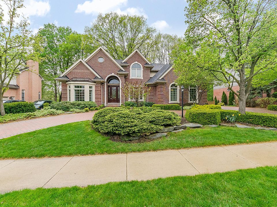 1st image of 16646 Brooklane Blvd