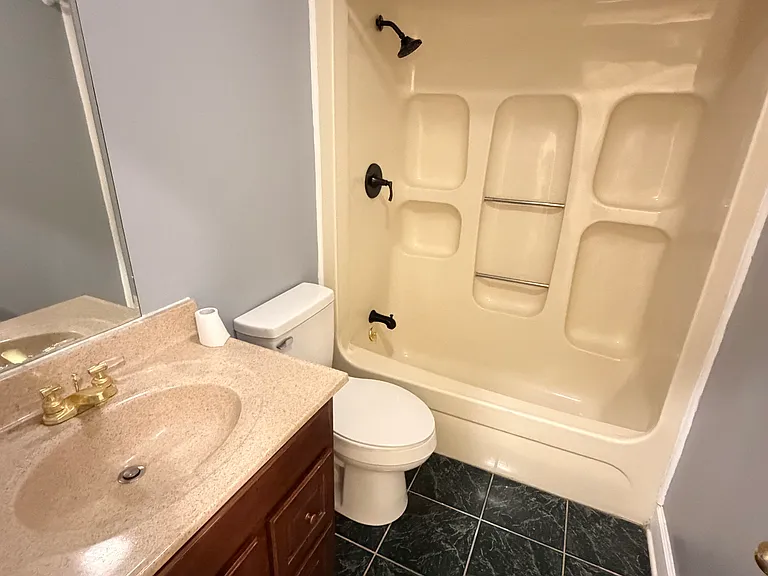 1116 Crooked Creek Dr — Photo 17