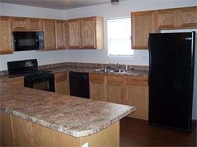 2nd image of 104B Daniels Ct