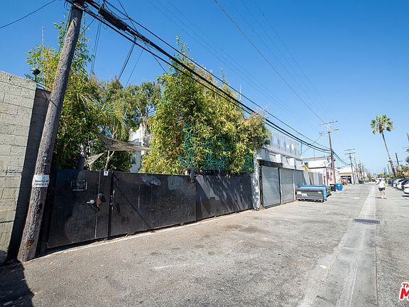 3rd image of 1423 Abbot Kinney Blvd