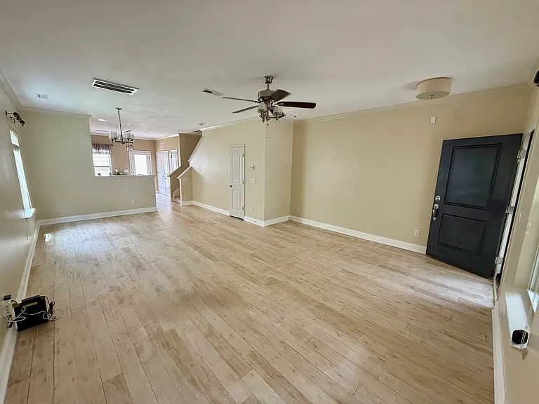 7007 McLothian Ln — Photo 29