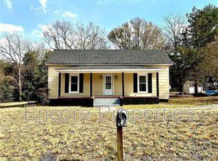 2003 Burnett Ave, Fayetteville, NC 28306